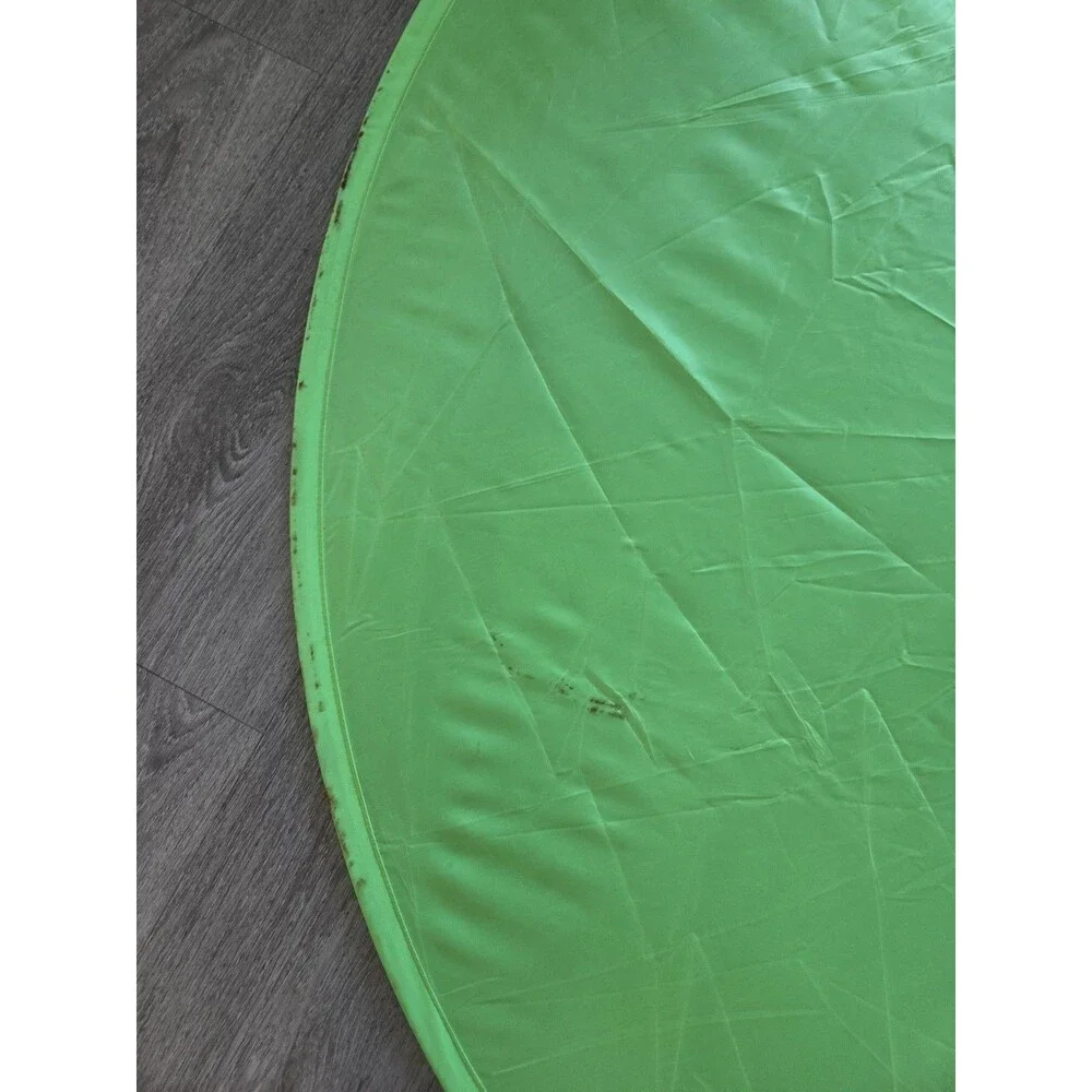 Unbranded collapsible green